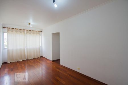 Sala de apartamento para alugar com 2 quartos, 65m² em Parque Colonial, São Paulo