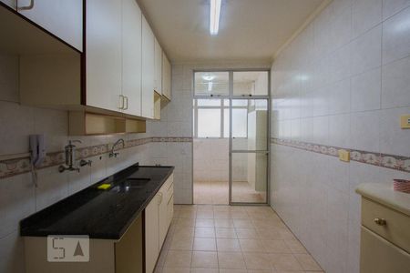 Cozinha de apartamento para alugar com 2 quartos, 65m² em Parque Colonial, São Paulo