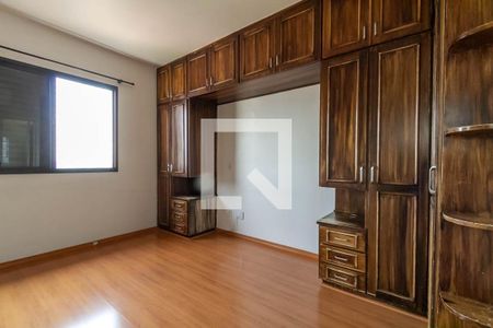 Apartamento à venda com 88m², 3 quartos e 2 vagas Apartamento à venda com 88m², 3 quartos e 2 vagasSuíte