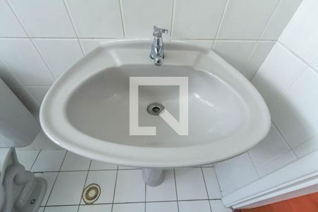 Apartamento à venda com 88m², 3 quartos e 2 vagas Apartamento à venda com 88m², 3 quartos e 2 vagasBanheiro Social