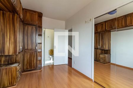 Apartamento à venda com 88m², 3 quartos e 2 vagas Apartamento à venda com 88m², 3 quartos e 2 vagasSuíte