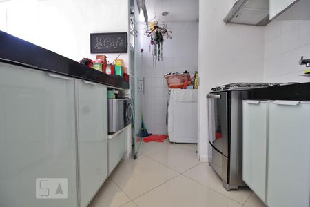 Apartamento à venda com 86m², 2 quartos e sem vagaCozinha