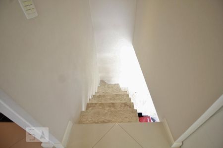 Apartamento à venda com 86m², 2 quartos e sem vagaEscadas