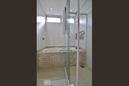 Apartamento à venda com 86m², 2 quartos e sem vagaBanheiro