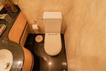 Apartamento para alugar com 300m², 4 quartos e 4 vagas Apartamento para alugar com 300m², 4 quartos e 4 vagasLavabo Superior