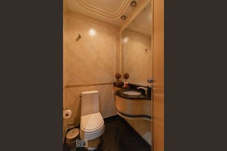 Apartamento para alugar com 300m², 4 quartos e 4 vagas Apartamento para alugar com 300m², 4 quartos e 4 vagasLavabo Inferior