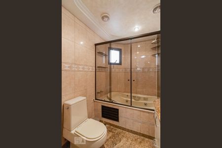 Apartamento para alugar com 300m², 4 quartos e 4 vagas Apartamento para alugar com 300m², 4 quartos e 4 vagasBanheiro da Suíte 2