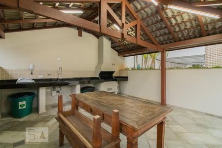 Apartamento para alugar com 300m², 4 quartos e 4 vagas Apartamento para alugar com 300m², 4 quartos e 4 vagasChurrasqueira