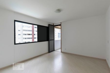 Apartamento à venda com 247m², 4 quartos e 3 vagasQuarto 4 - Suíte