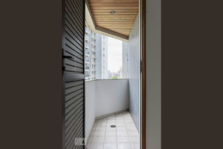 Apartamento à venda com 247m², 4 quartos e 3 vagasQuarto 4 - Suíte/ Varanda