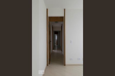 Apartamento à venda com 247m², 4 quartos e 3 vagasCorredor