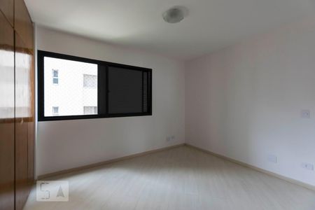 Apartamento à venda com 247m², 4 quartos e 3 vagasQuarto 1