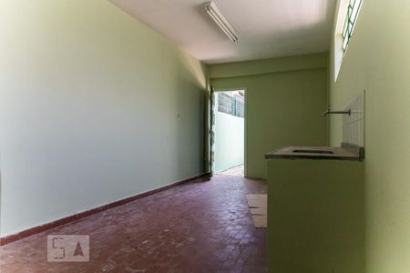 Casa à venda com 370m², 5 quartos e 3 vagas Casa à venda com 370m², 5 quartos e 3 vagasCozinha Edícula