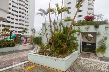 Apartamento à venda com 70m², 2 quartos e 1 vagaÁrea comum