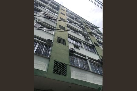 Apartamento à venda com 33m², 1 quarto e sem vaga Apartamento à venda com 33m², 1 quarto e sem vagaFachada