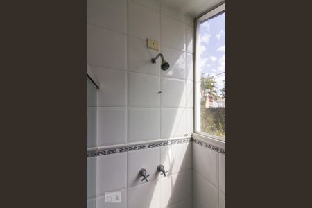 Casa para alugar com 600m², 5 quartos e 6 vagas Casa para alugar com 600m², 5 quartos e 6 vagasBanheiro Suite 1