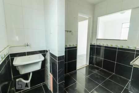 Apartamento à venda com 48m², 2 quartos e 1 vaga Apartamento à venda com 48m², 2 quartos e 1 vagaCozinha e Área de Serviço
