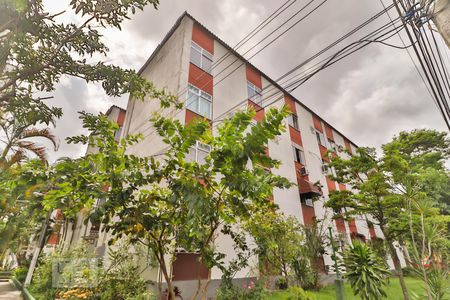 Apartamento à venda com 48m², 2 quartos e 1 vaga Apartamento à venda com 48m², 2 quartos e 1 vagaFachada