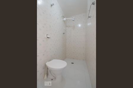 Banheiro de casa para alugar com 1 quarto, 25m² em Santo Amaro, São Paulo