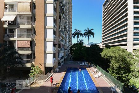 Apartamento à venda com 81m², 2 quartos e 1 vagaVaranda quarto 1