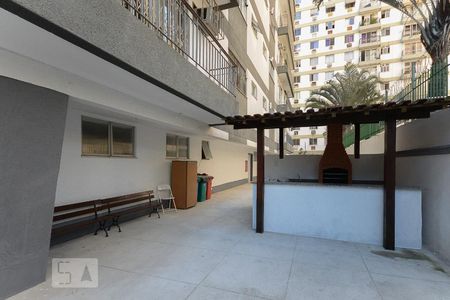 Apartamento à venda com 81m², 2 quartos e 1 vagaChurrasqueira