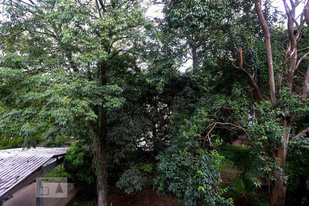 Casa à venda com 350m², 3 quartos e 4 vagas Casa à venda com 350m², 3 quartos e 4 vagasVista Quarto