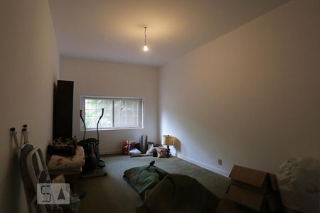Casa à venda com 350m², 3 quartos e 4 vagas Casa à venda com 350m², 3 quartos e 4 vagasQuarto 2
