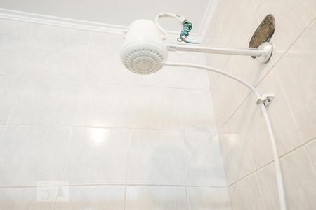 Casa à venda com 220m², 2 quartos e 2 vagas Casa à venda com 220m², 2 quartos e 2 vagasDetalhe banheiro de serviço