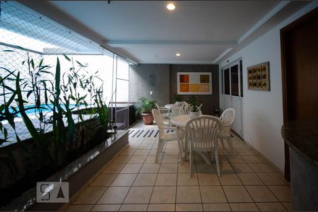 Apartamento à venda com 95m², 2 quartos e 1 vaga Apartamento à venda com 95m², 2 quartos e 1 vagaPlayground