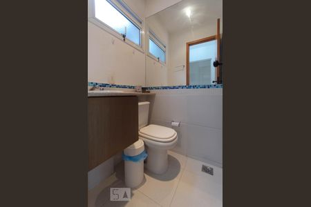 Apartamento à venda com 95m², 2 quartos e 1 vaga Apartamento à venda com 95m², 2 quartos e 1 vagaBanheiro da suite