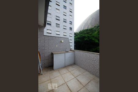 Apartamento à venda com 95m², 2 quartos e 1 vaga Apartamento à venda com 95m², 2 quartos e 1 vagaVaranda da cobertura