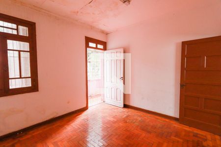 Casa à venda com 600m², 5 quartos e 2 vagasCasa 1 - Quarto 2