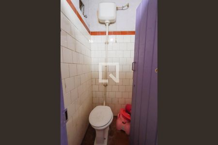 Casa à venda com 600m², 5 quartos e 2 vagasCasa 2 - Banheiro Garagem