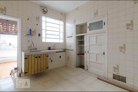 Casa à venda com 600m², 5 quartos e 2 vagasCasa 1 - Cozinha