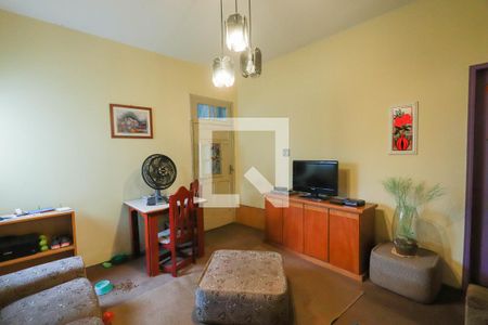 Casa à venda com 600m², 5 quartos e 2 vagasCasa 2 - Sala