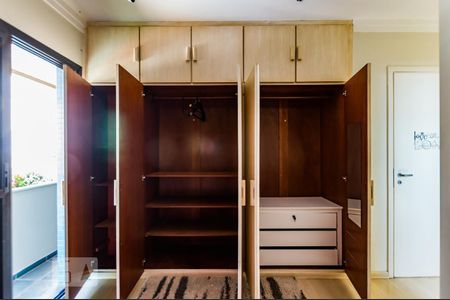 Apartamento à venda com 70m², 1 quarto e 1 vaga Apartamento à venda com 70m², 1 quarto e 1 vagaSuíte