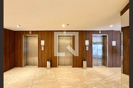 Apartamento à venda com 35m², 1 quarto e sem vaga Apartamento à venda com 35m², 1 quarto e sem vagaPortaria