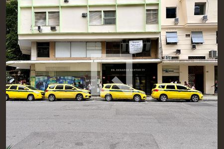 Apartamento à venda com 35m², 1 quarto e sem vaga Apartamento à venda com 35m², 1 quarto e sem vagaFachada