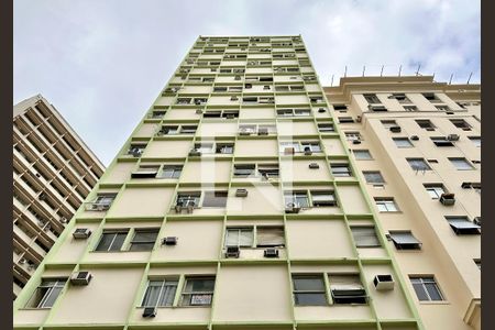 Apartamento à venda com 35m², 1 quarto e sem vaga Apartamento à venda com 35m², 1 quarto e sem vagaFachada
