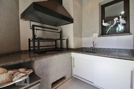 Apartamento à venda com 256m², 4 quartos e 5 vagasVaranda gourmet