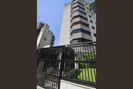 Apartamento à venda com 256m², 4 quartos e 5 vagasFachada