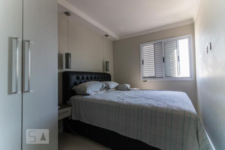 Quarto 2 de apartamento para alugar com 2 quartos, 52m² em Vila Eldízia, Santo André