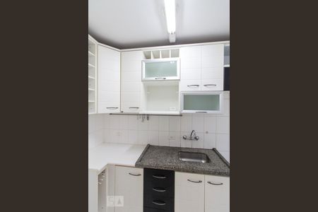 Apartamento à venda com 65m², 2 quartos e 2 vagasCozinha