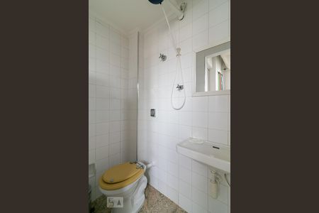 Apartamento à venda com 130m², 3 quartos e 2 vagas Apartamento à venda com 130m², 3 quartos e 2 vagasBanheiro de serviço