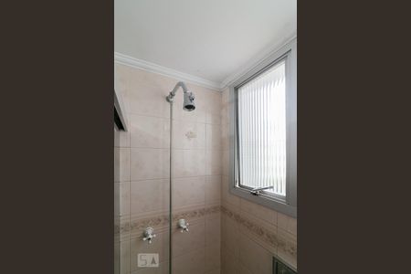 Apartamento à venda com 130m², 3 quartos e 2 vagas Apartamento à venda com 130m², 3 quartos e 2 vagasDetalhe do banheiro da suíte