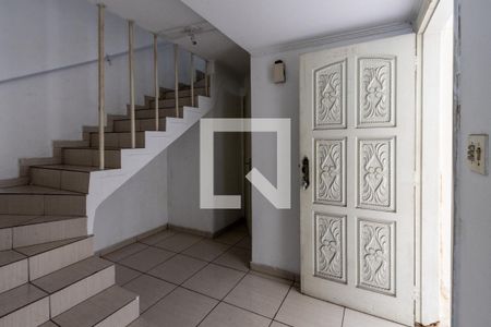 Hall da escada de casa para alugar com 4 quartos, 120m² em Vila Leopoldina, São Paulo