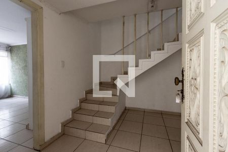 Hall da escada de casa para alugar com 4 quartos, 120m² em Vila Leopoldina, São Paulo