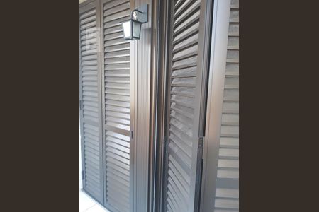 Apartamento à venda com 90m², 2 quartos e 2 vagas Apartamento à venda com 90m², 2 quartos e 2 vagasVaranda