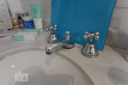 Apartamento à venda com 108m², 3 quartos e sem vagaBanheiro torneira