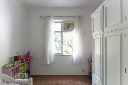 Apartamento à venda com 108m², 3 quartos e sem vagaQuarto 2